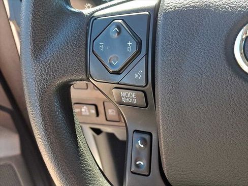 Certified 2022 Toyota Tacoma SR image 20