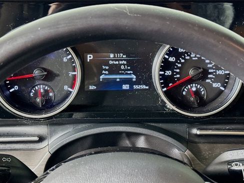 Certified 2024 Kia Carnival EX image 12