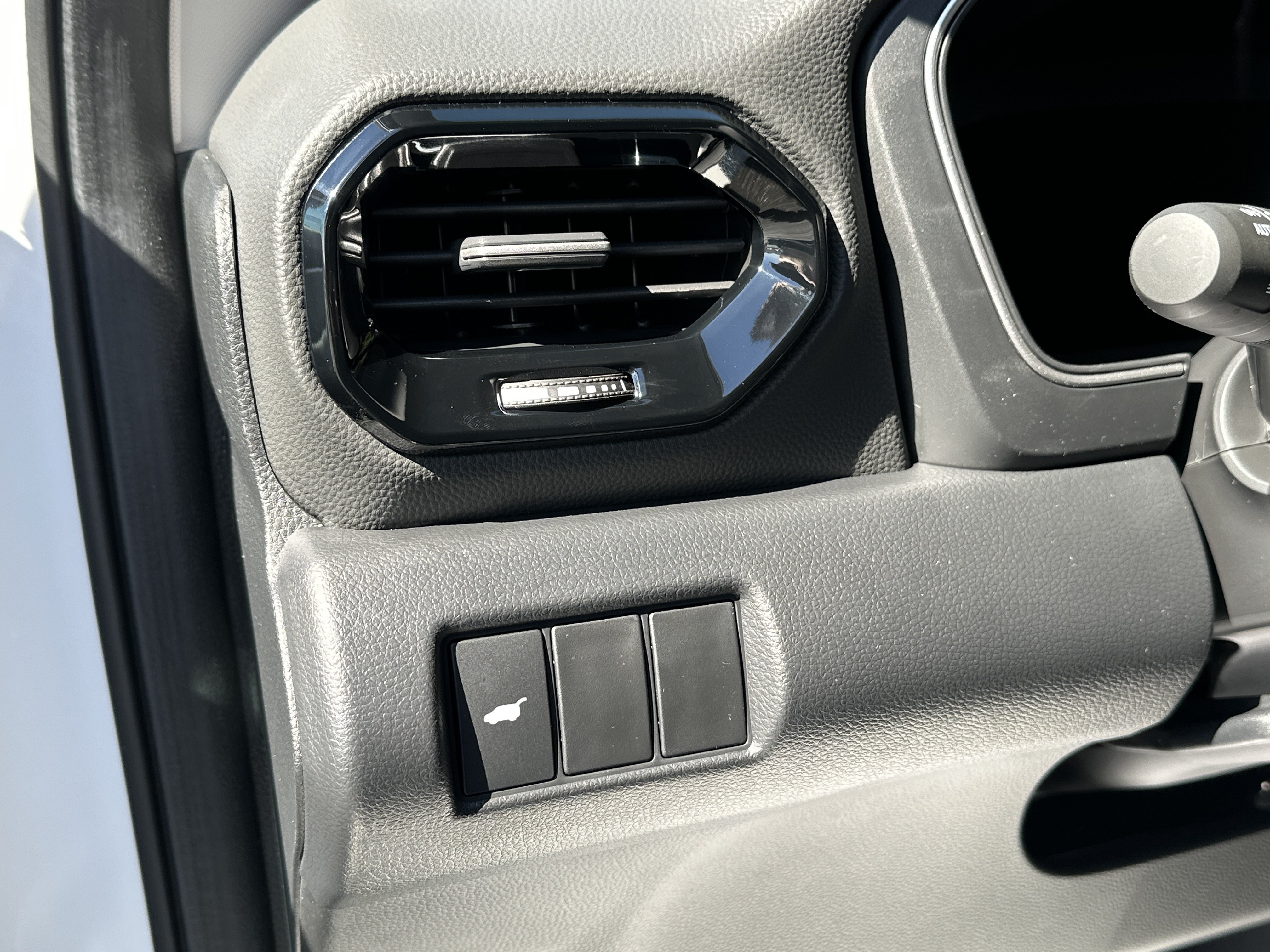 New 2026 Honda Pilot Touring image 13