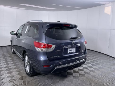 Used 2013 Nissan Pathfinder Platinum w/ Platinum Premium Pkg image 25
