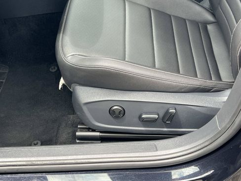 Certified 2024 Volkswagen Jetta SE FWD image 17