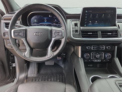 Used 2023 Chevrolet Tahoe Z71 w/ Luxury Package AWD/4WD image 13