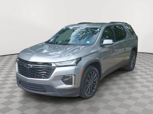 Used 2024 Chevrolet Traverse RS FWD image 25