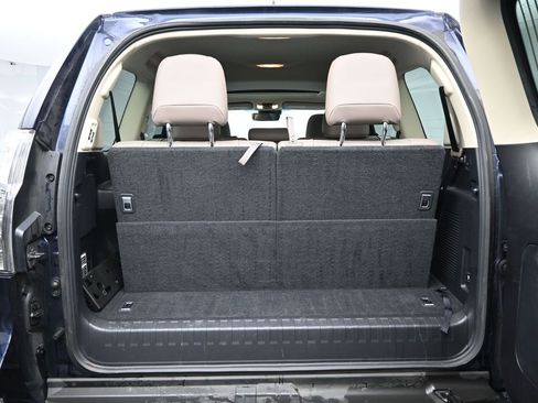 Used 2022 Lexus GX 460 Luxury image 32