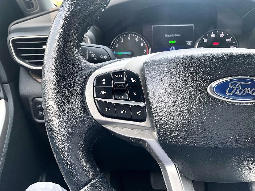 Used 2022 Ford Explorer Limited w/ Hybrid Equipment Group 310A AWD/4WD image 14