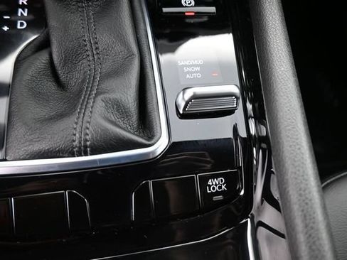 New 2026 Jeep Compass Latitude AWD/4WD image 30