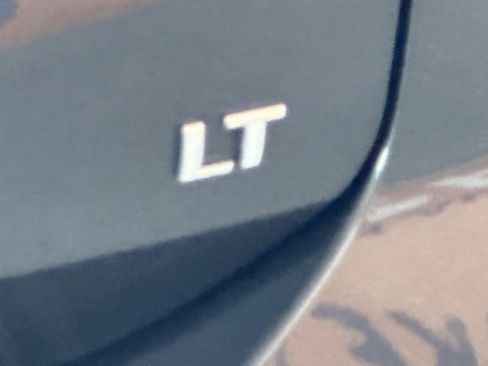 Used 2018 Chevrolet Equinox LT image 8