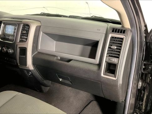 Used 2016 RAM 1500 Express w/ Black Ram 1500 Express Group RWD image 18