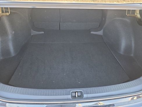 Used 2023 Toyota Corolla LE image 11