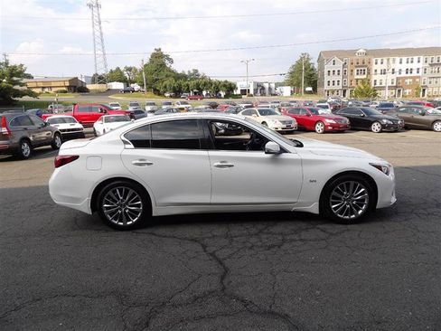 Used 2018 INFINITI Q50 Luxe w/ Cargo Package (L95) image 8