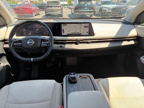 Used 2023 Nissan Ariya AWD image 28