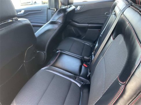 Used 2025 Ford Escape ST-Line w/ Equipment Group 301A image 34