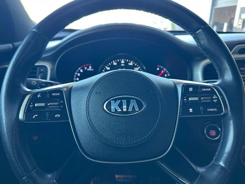 Used 2019 Kia Sorento SX AWD/4WD image 25