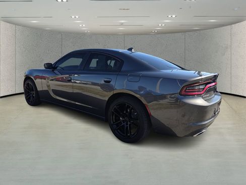 Used 2023 Dodge Charger SXT image 5