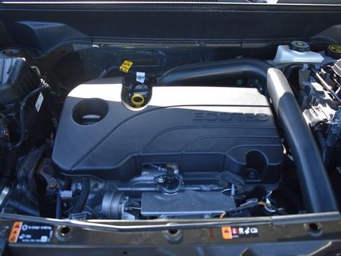 Used 2023 Chevrolet Equinox LT FWD image 35