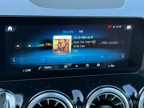 Certified 2023 Mercedes-Benz EQB 250+ w/ Exclusive Package image 36