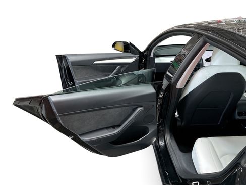 Certified 2023 Tesla Model 3 Standard Range RWD image 10