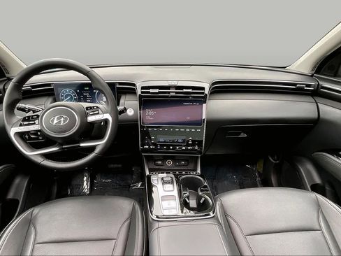 Used 2024 Hyundai Tucson Limited AWD/4WD image 15
