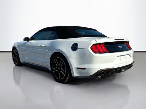 Used 2018 Ford Mustang Premium image 5