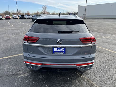 Used 2022 Volkswagen Atlas Cross Sport SEL R-Line AWD/4WD image 5