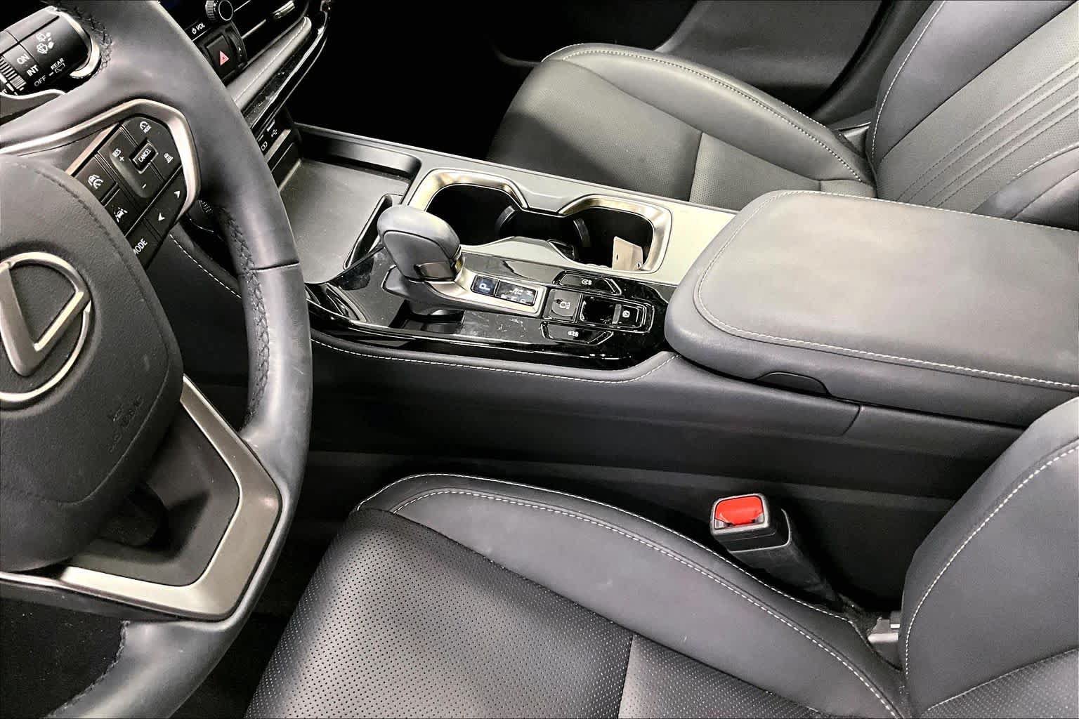 Used 2024 Lexus NX 250 FWD image 16