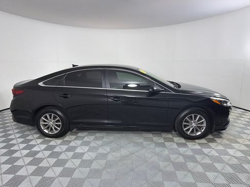 Used 2018 Hyundai Sonata SE FWD image 4