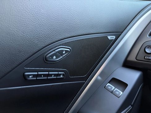 Used 2016 Chevrolet Corvette Z06 w/ 2LZ Preferred Equipment Group image 18