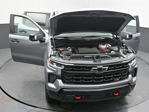 Used 2026 Chevrolet Silverado 1500 LT Trail Boss w/ LT Trail Boss Premium Package AWD/4WD image 40