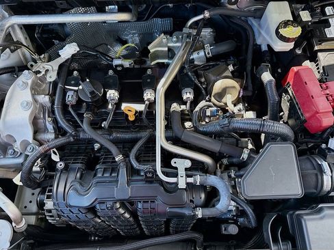 Used 2022 Mitsubishi Outlander SE image 33