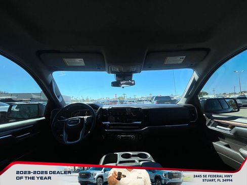 Used 2025 GMC Sierra 1500 Elevation image 14
