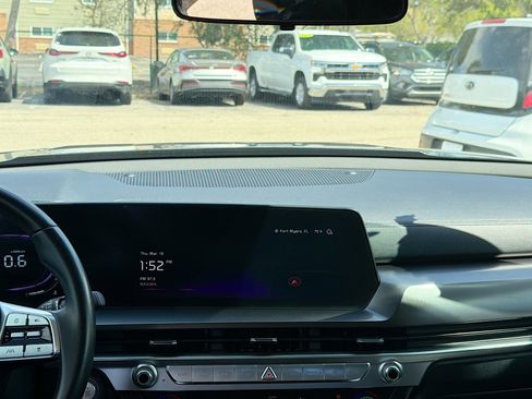 Used 2024 Kia Telluride S w/ S Sunroof Package image 19