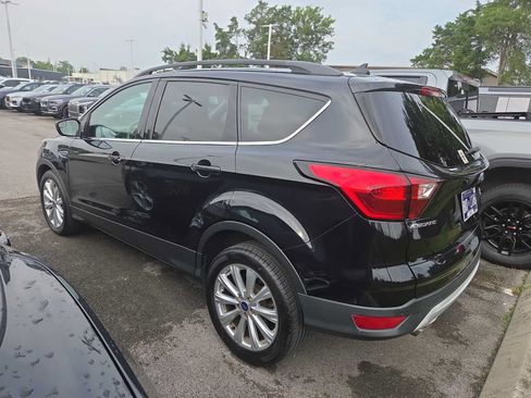 Used 2019 Ford Escape SEL FWD image 2