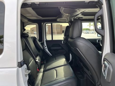 Used 2024 Jeep Wrangler Unlimited Rubicon 4xe AWD/4WD image 10