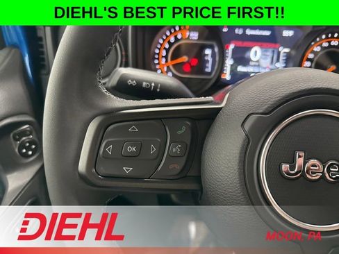 New 2026 Jeep Gladiator Rubicon AWD/4WD image 25