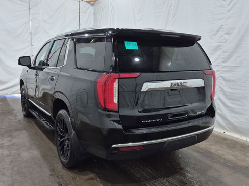 Used 2023 GMC Yukon SLT w/ SLT Premium Package AWD/4WD image 5