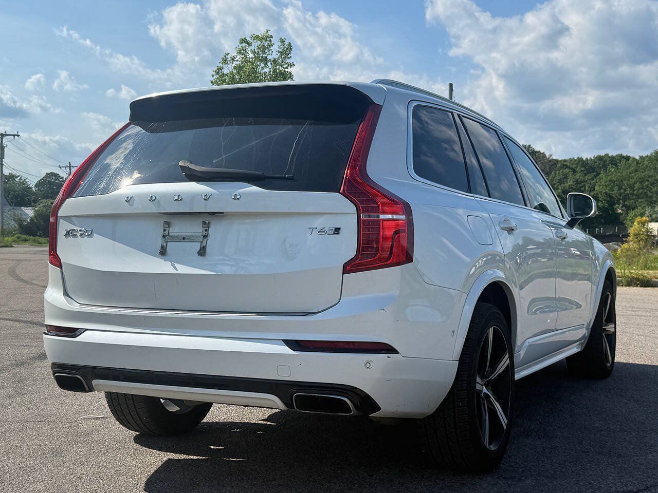 Used 2016 Volvo XC90 T6 R-Design w/ Vision Package AWD/4WD image 5