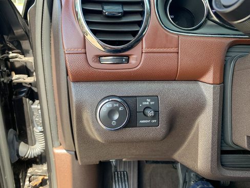 Used 2013 Buick Enclave Leather w/ Trailering Provision Package AWD/4WD image 18