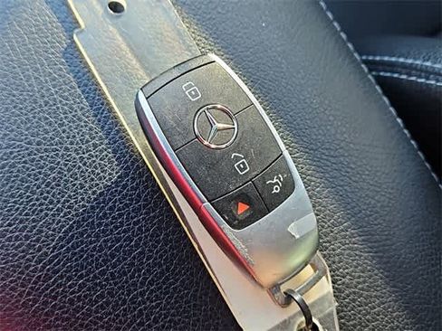 Used 2020 Mercedes-Benz C 300 Sedan image 33