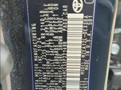 Used 2025 Toyota Corolla SE image 23