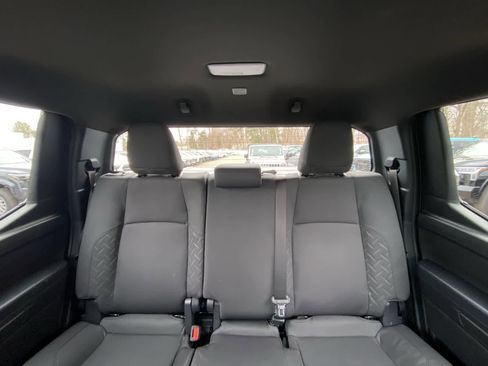 Certified 2025 Toyota Tacoma SR5 image 27