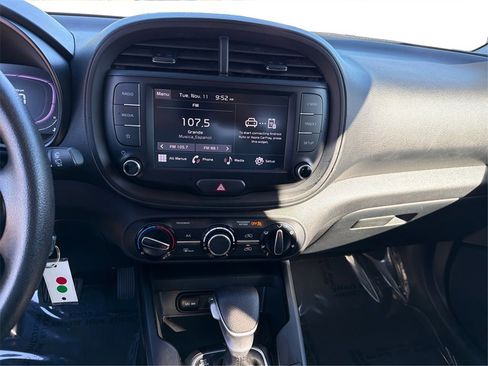 Used 2023 Kia Soul LX w/ Option Group 015 image 14