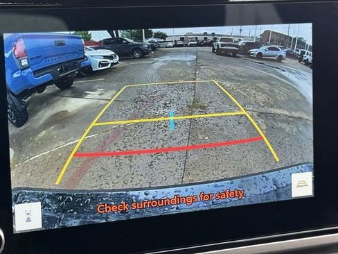 Used 2025 Toyota Camry LE image 18