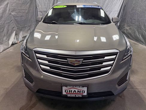 Used 2018 Cadillac XT5 Luxury w/ Driver Awareness Package AWD/4WD image 2