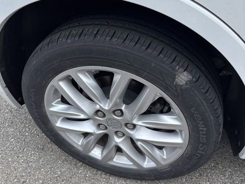 Used 2020 Buick Envision Premium image 25