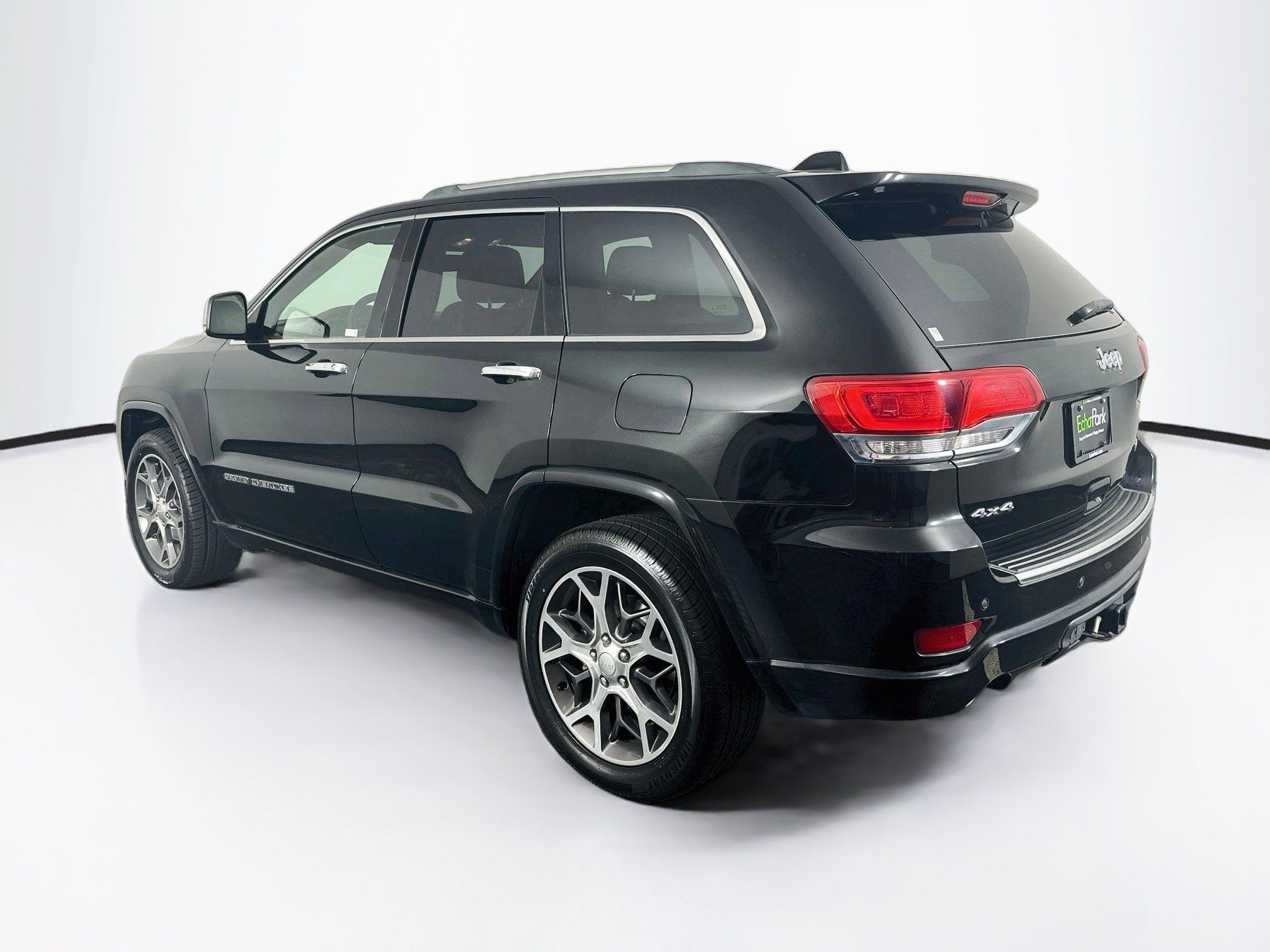Used 2020 Jeep Grand Cherokee Overland AWD/4WD image 5