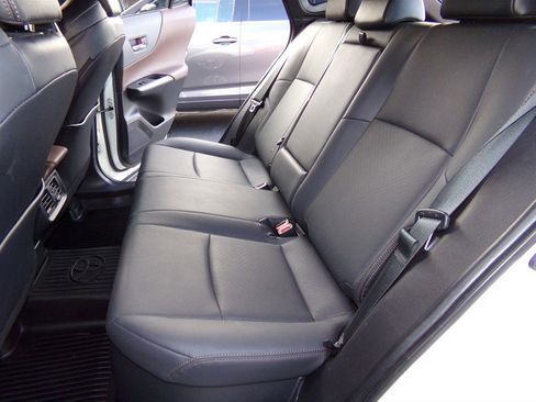 Used 2022 Toyota Venza Limited w/ Advanced Technology Package image 27