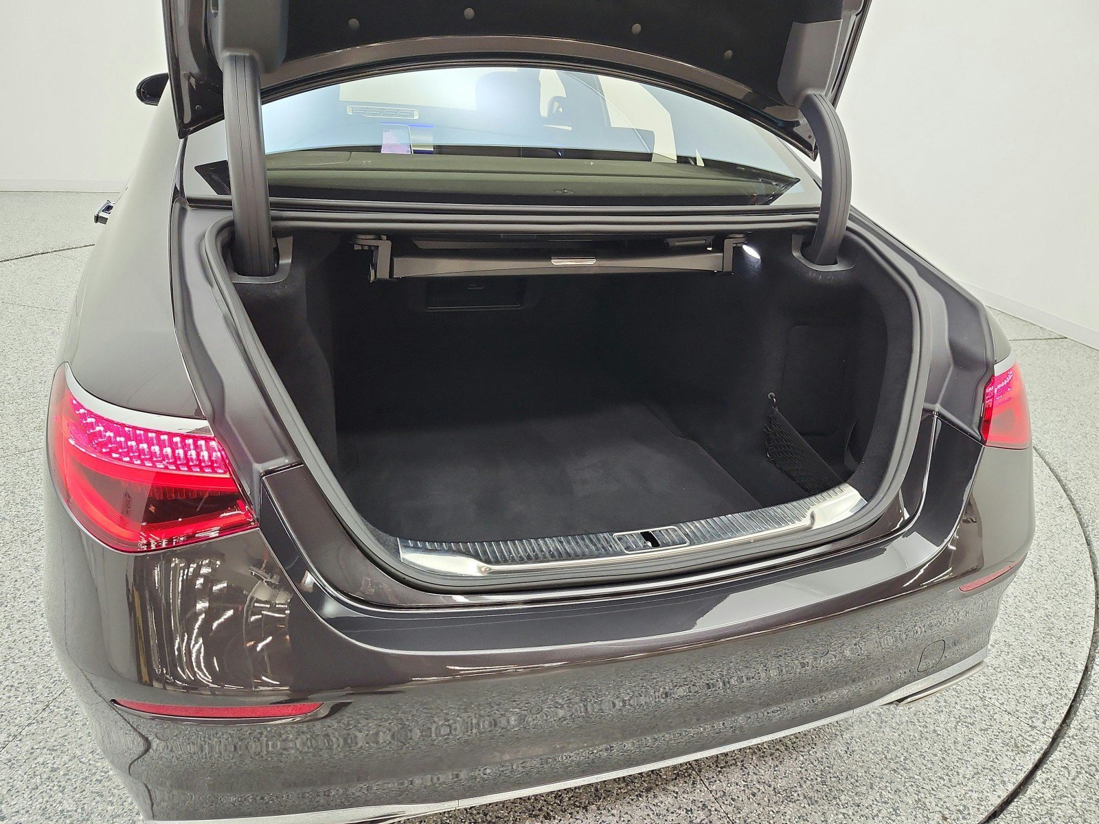 Certified 2023 Mercedes-Benz S 500 4MATIC image 21