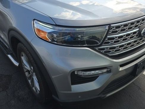 Certified 2020 Ford Explorer Limited image 2