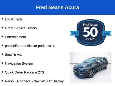 Used 2024 Chrysler Pacifica Pinnacle FWD image 3