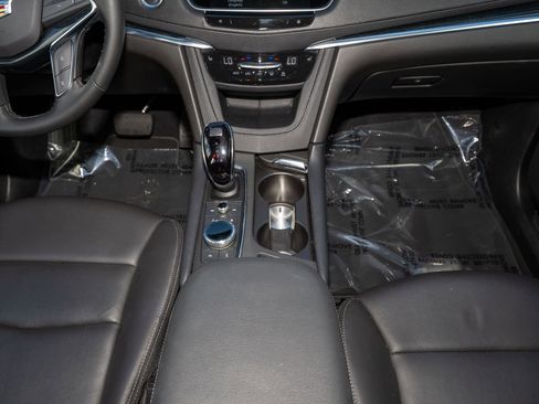 Used 2025 Cadillac XT5 Premium Luxury image 26